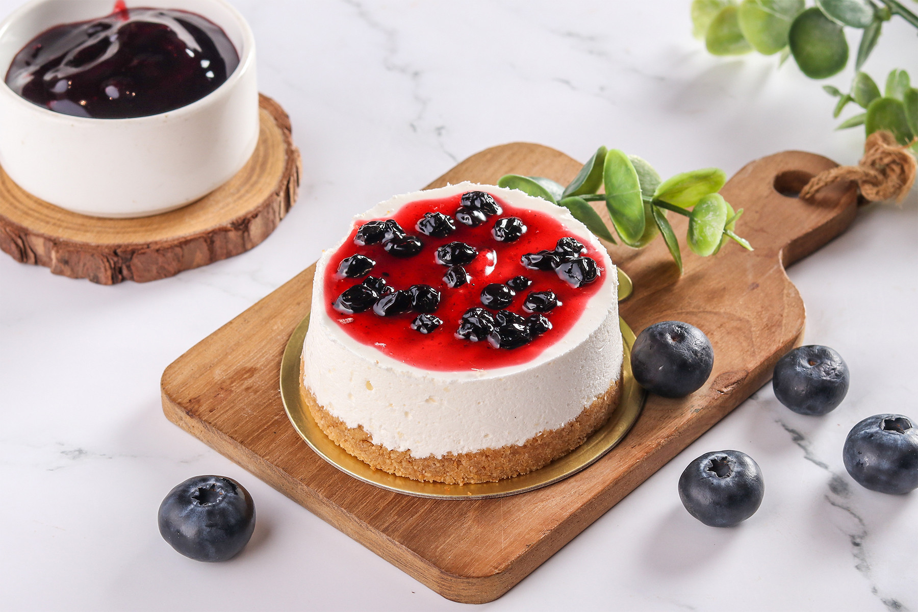 Sugar free Mini Blueberry Cheesecake