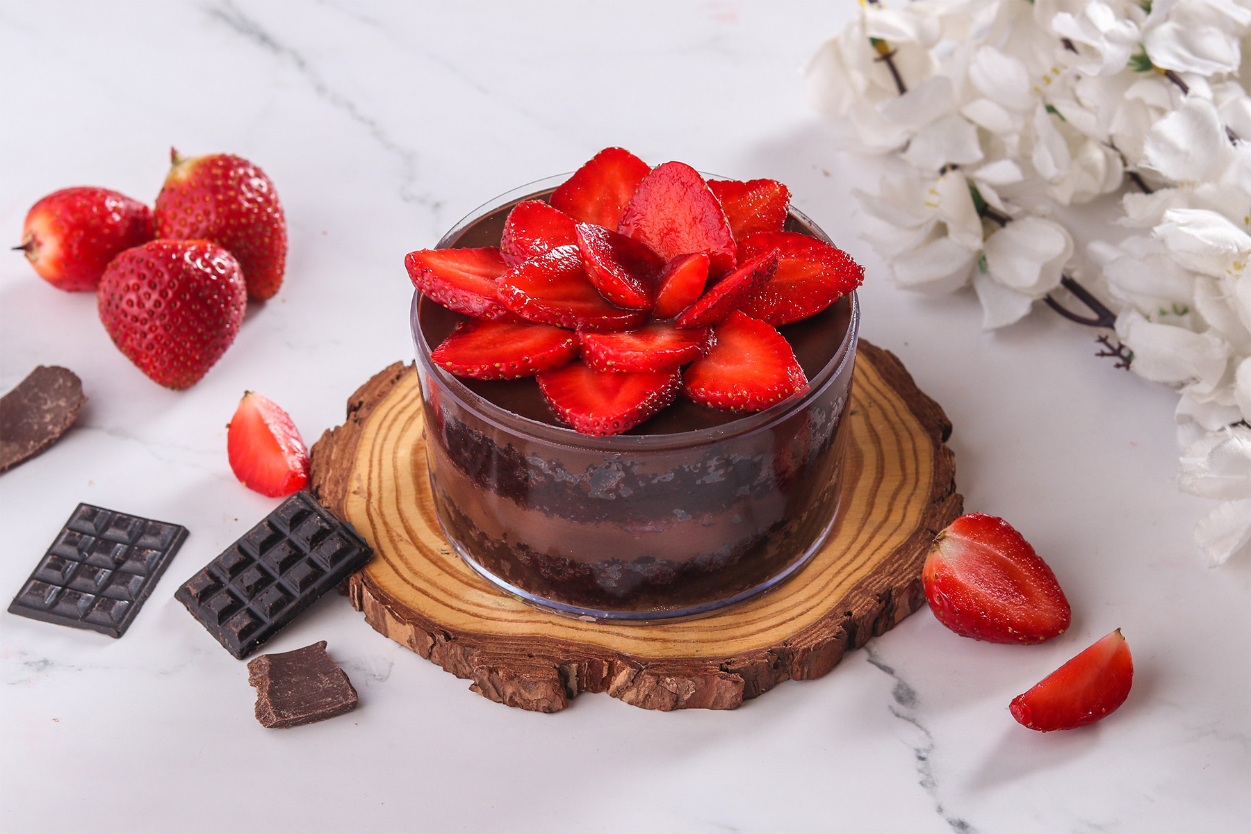 Chocolate Strawberry Tub [Seasonal 400 g]