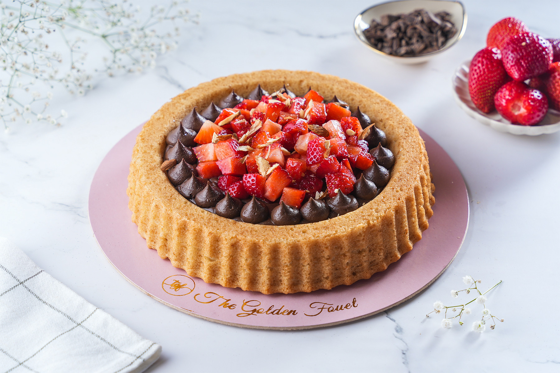 Molten Choco Strawberry Tart Cake