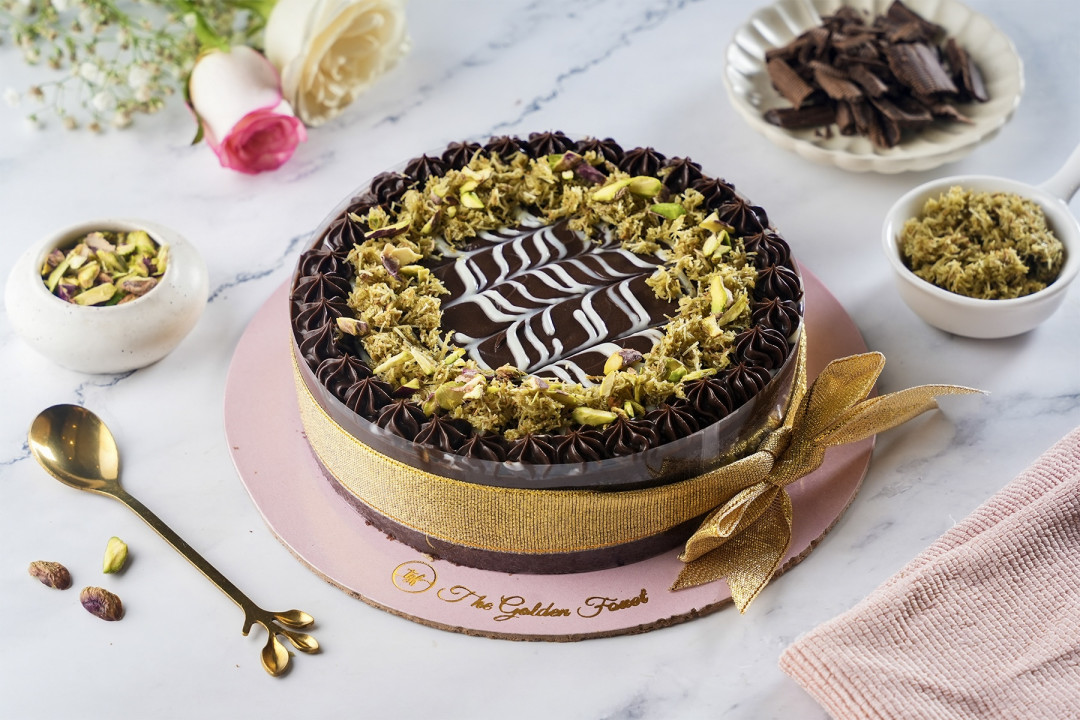 Vegan sugar free choco pistachio kunafa tea cake