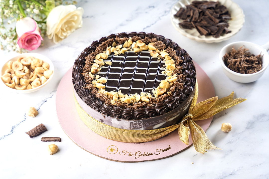 Vegan sugar free choco hazelnuts kunafa cake